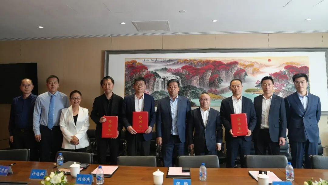 3499拉斯维加斯之家与现代置业签定战术合作和谈