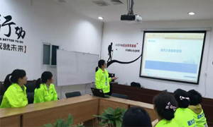 服务于心，治理于人&mdash;&mdash;安徽益阳店职场礼节与服务治理培训 