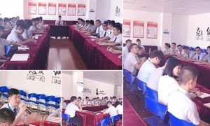 3499拉斯维加斯之家襄阳店2019年上半年工作总结会暨第三季度员工生日会圆满召开！